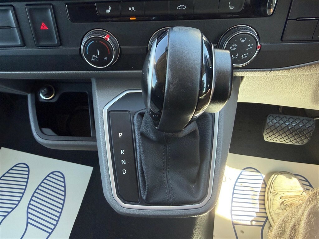 Volkswagen E-Transporter E 110 White #11