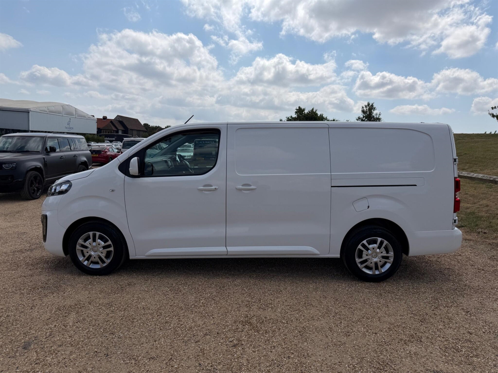 Vauxhall Vivaro 1.5 Turbo D 2900 Sportive L2 H1 Euro 6 Ss DP21EWU White #4
