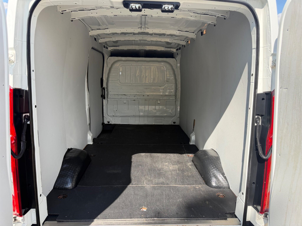 Maxus Deliver 9 150Kw High Roof Van 51.5Kwh White #16