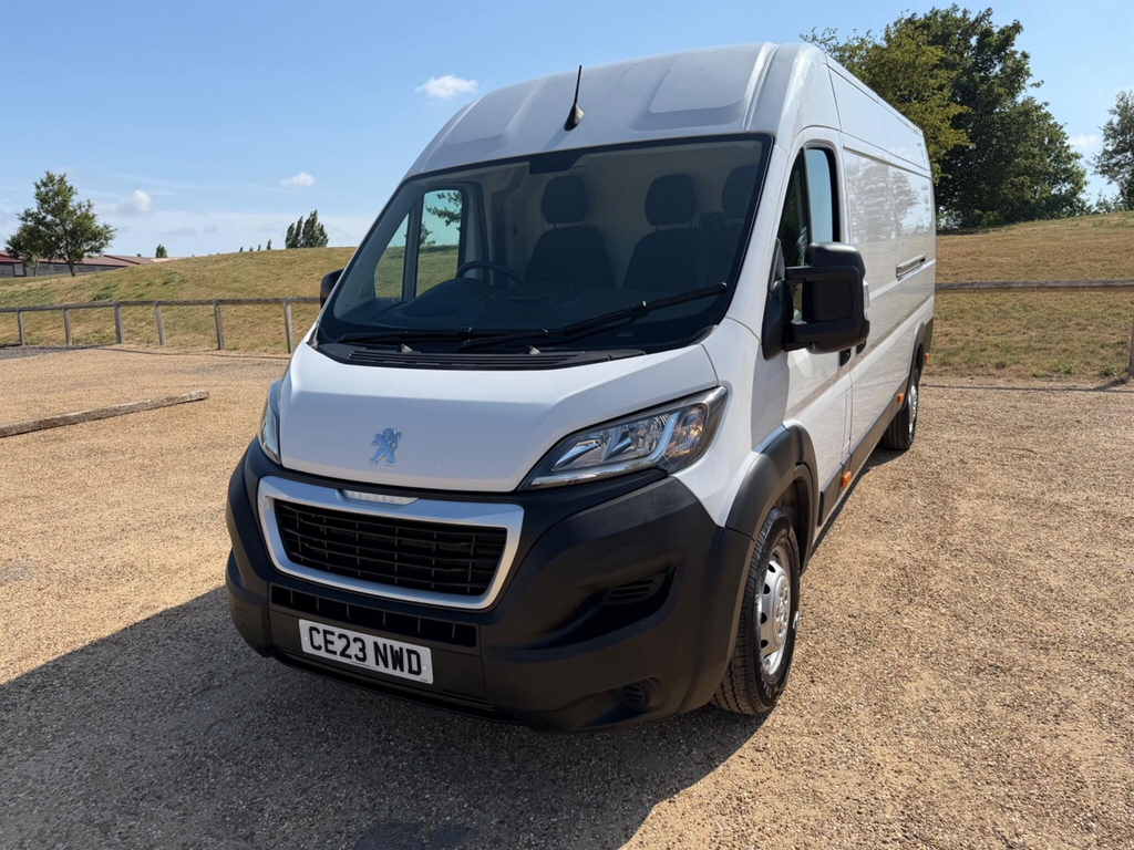 Peugeot Boxer 2.2 Bluehdi 435 Professional Premium L4 High Roo CE23NWD #2