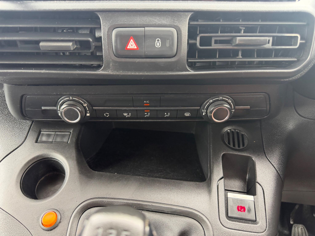 Citroen Berlingo Diesel White #11
