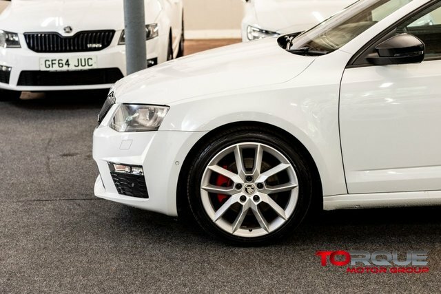 Skoda Octavia 2.0 Tdi Vrs Estate Dsg Euro 6 S S Sn SK16MSO White #5