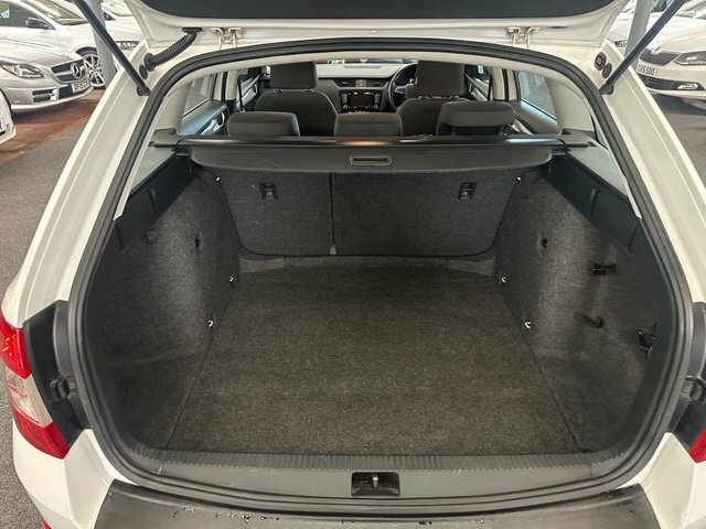 Skoda Octavia 2.0 Tdi Se Estate Dsg Euro 5 Ss 150 Grey #14
