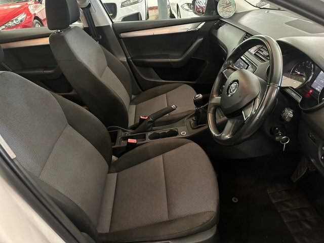 Skoda Octavia 2.0 Tdi Se Estate Dsg Euro 5 Ss 150 Grey #20