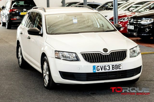 Skoda Octavia 1.6 Tdi S Estate Euro 5 S S 1 White #2