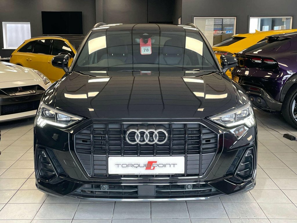 Audi Q3 1.5 Q3 Black Edition 35 Tfsi Mhev KN22NPC Black #4