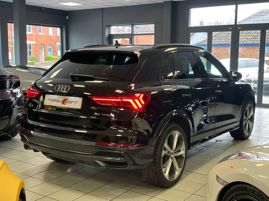 Audi Q3 1.5 Q3 Black Edition 35 Tfsi Mhev KN22NPC Black #3