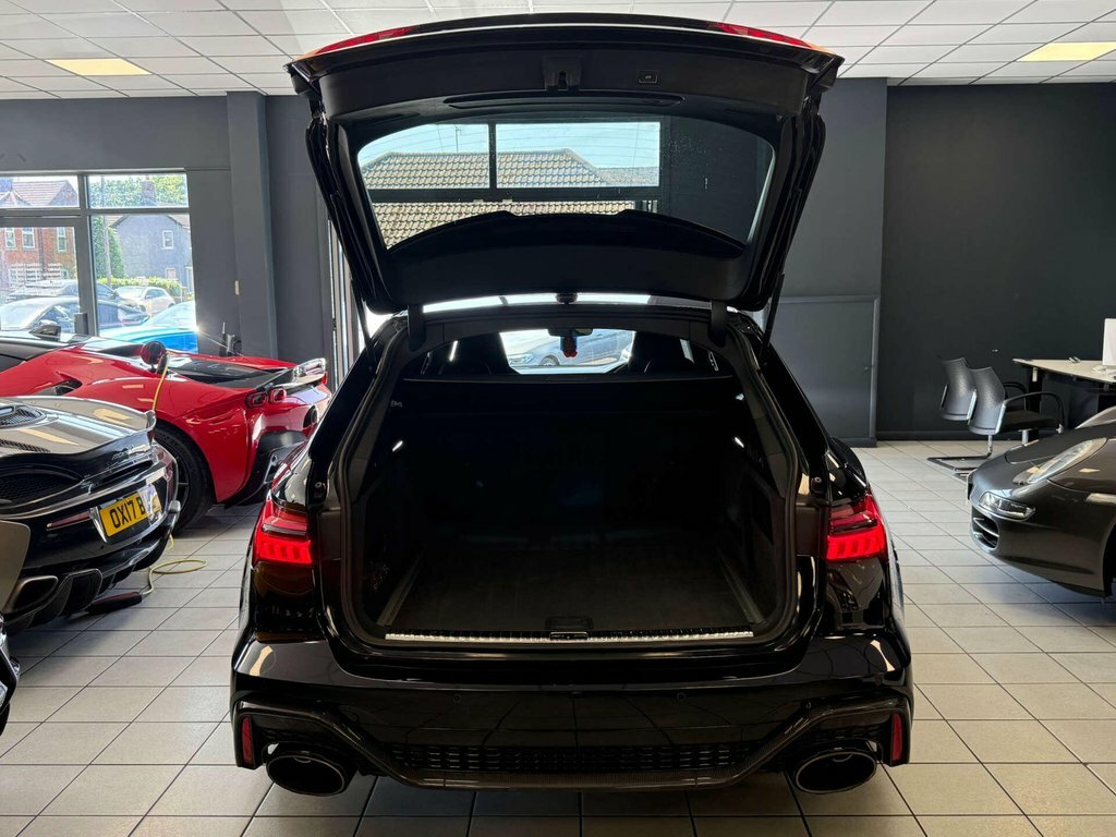 Audi RS6 Petrol #42