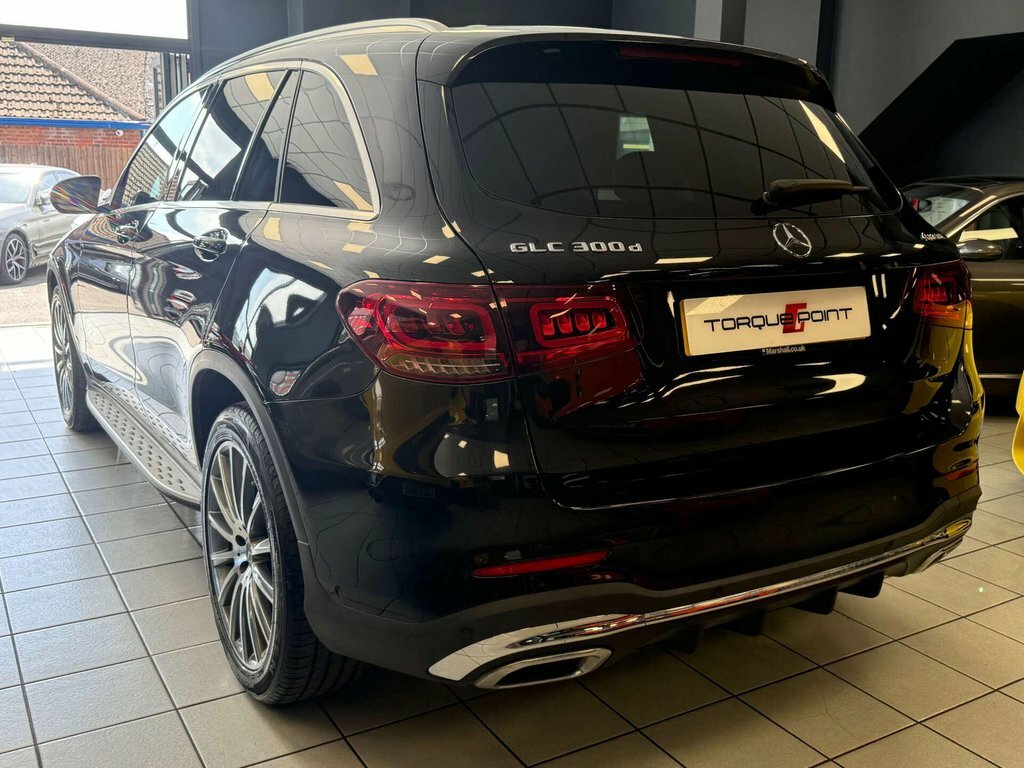 Mercedes-Benz GLC Class 2.0 Glc 300 Amg Line Premium D 4Matic 4Wd #3