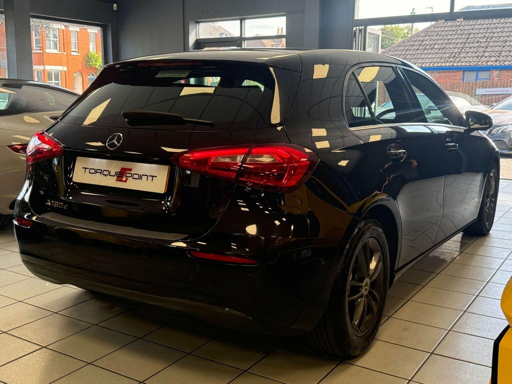 Mercedes-Benz A Class 1.5 A 180 D Se Executive #5