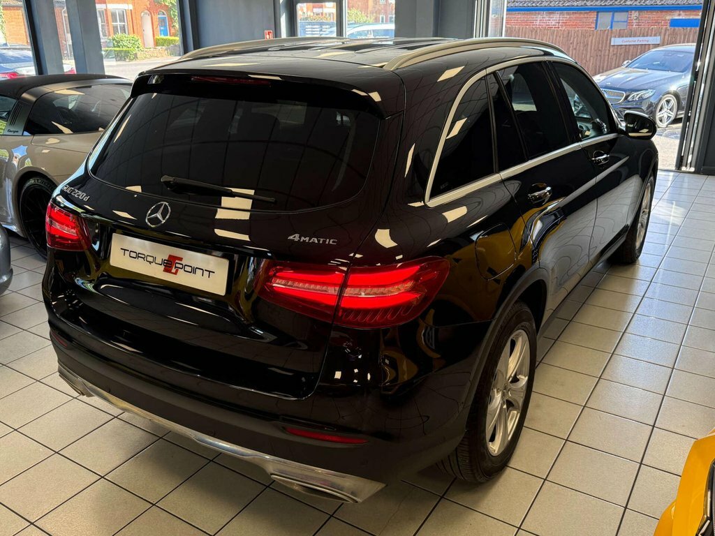 Mercedes-Benz GLC Class Glc 220 D 4Matic Amg Line Premium White #23