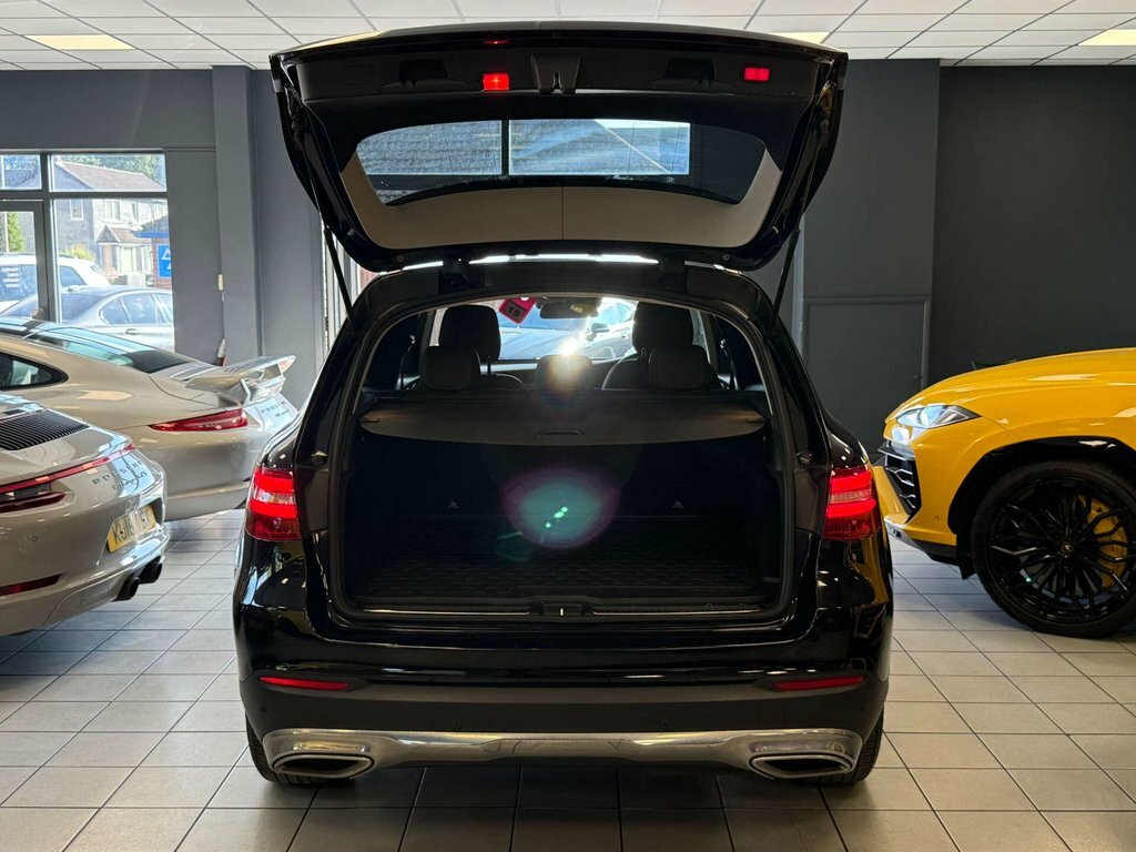 Mercedes-Benz GLC Class Glc 220 D 4Matic Amg Line Premium White #24