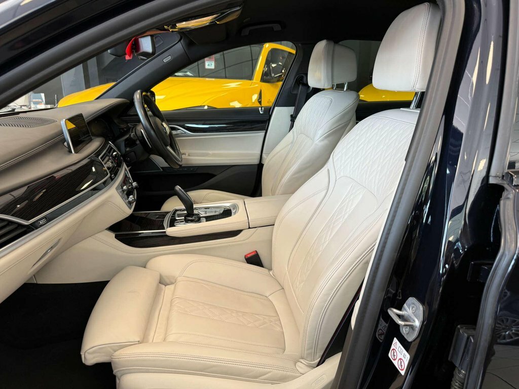 BMW 7 Series 3L M Sport Black #11