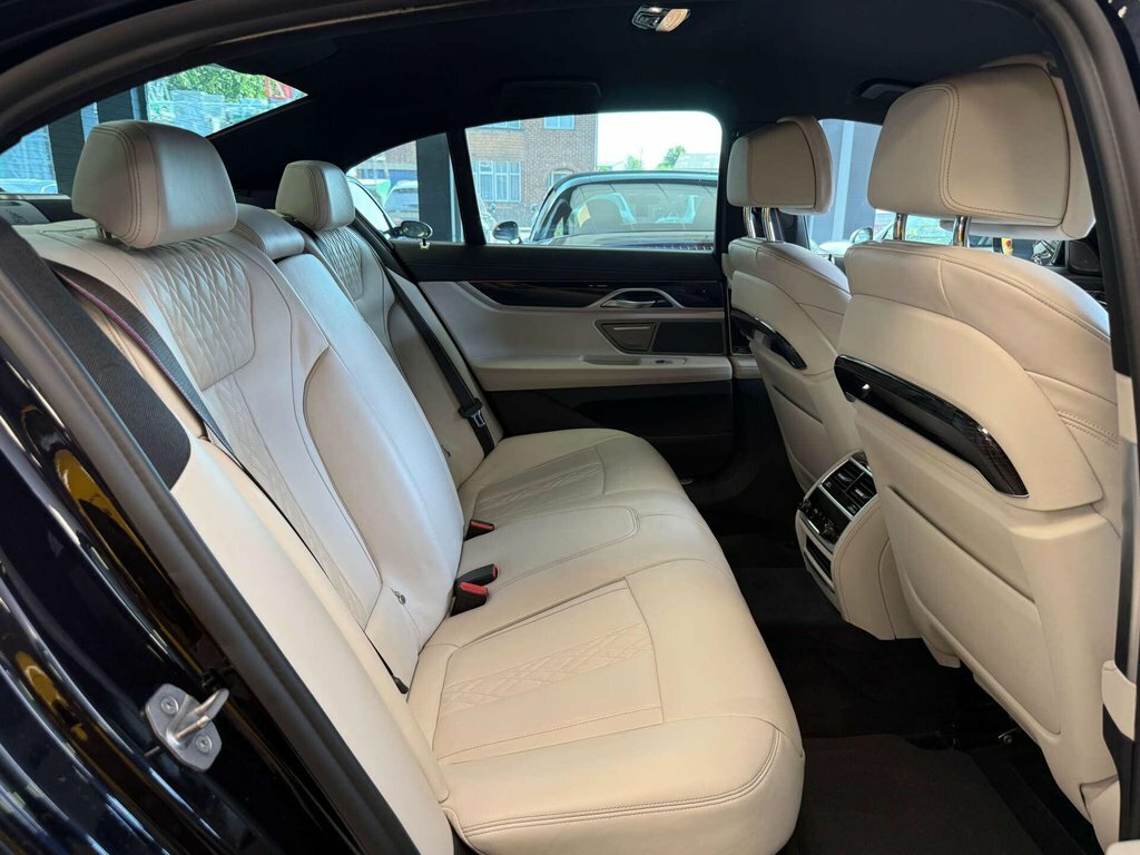 BMW 7 Series 3L M Sport Black #13