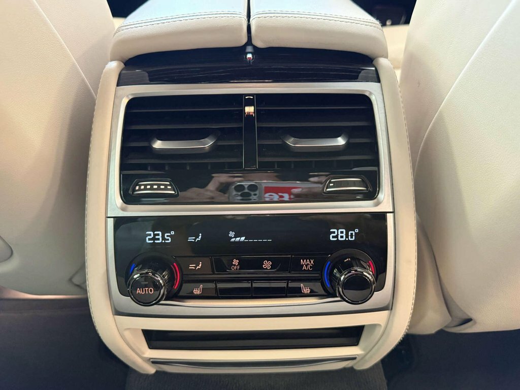 BMW 7 Series 3L M Sport Black #32