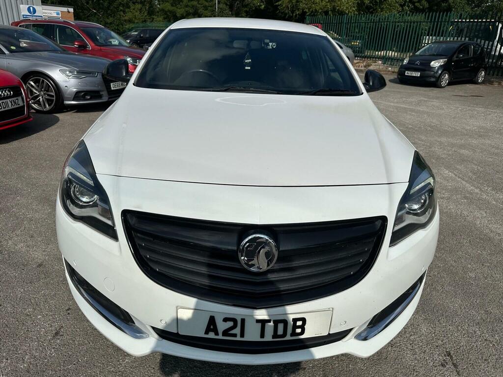 Vauxhall Insignia Hatchback 1.6 Cdti Sri VX Line Nav Euro 6 Ss White #3