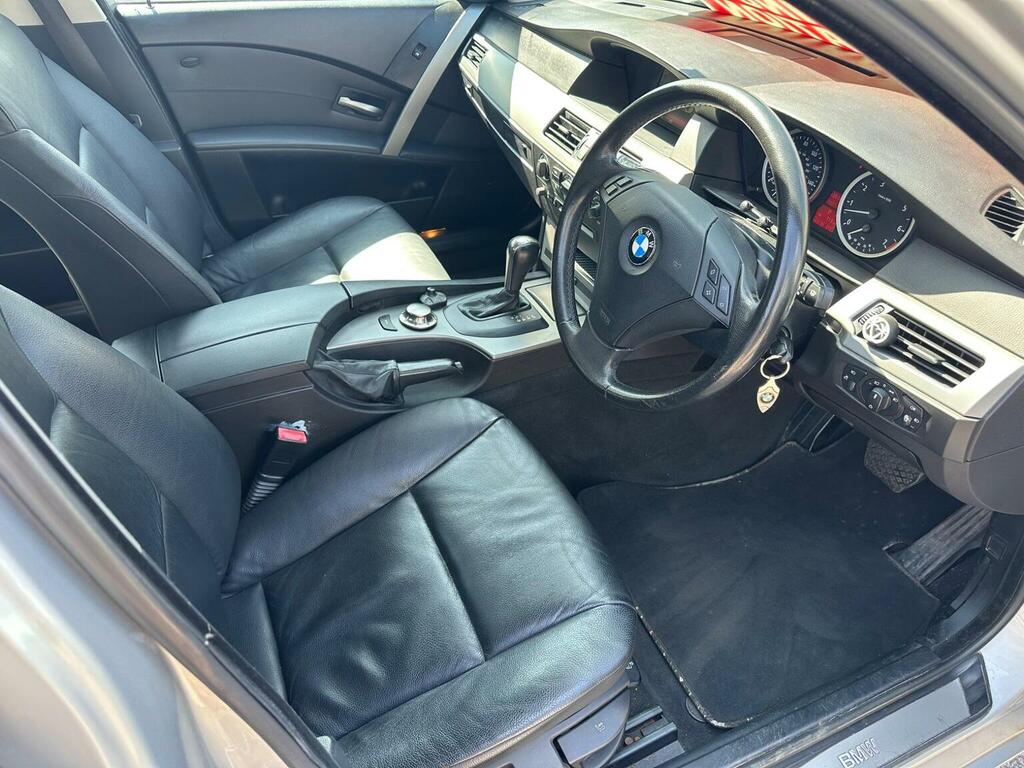 BMW 5 Series Saloon 3.0 Silver #17