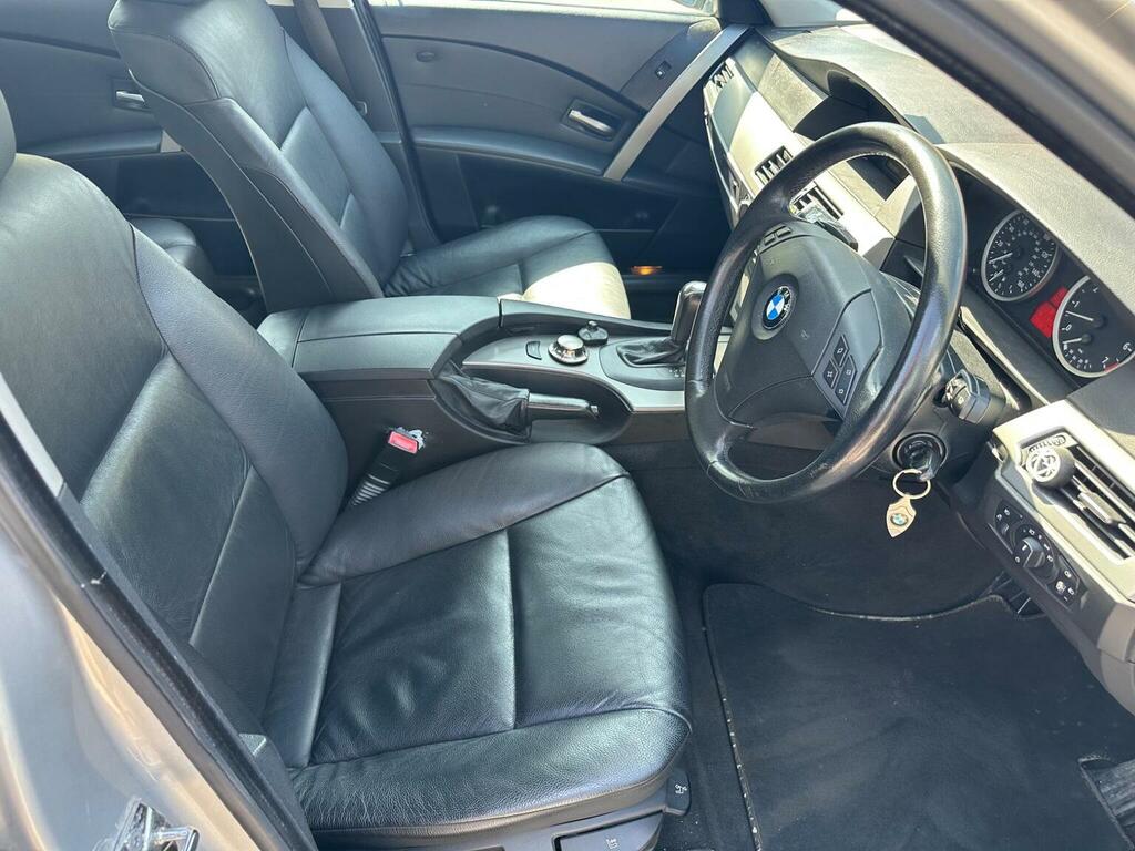 BMW 5 Series Saloon 3.0 Silver #16