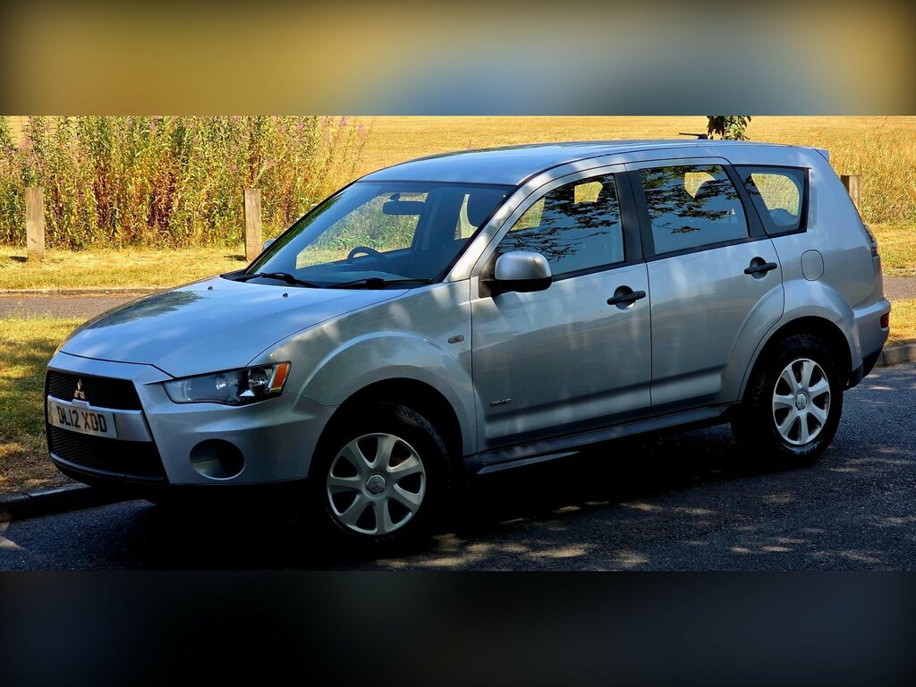 Mitsubishi Outlander 2.2 Di-d Gx3 Fwd Euro 5 Black #13