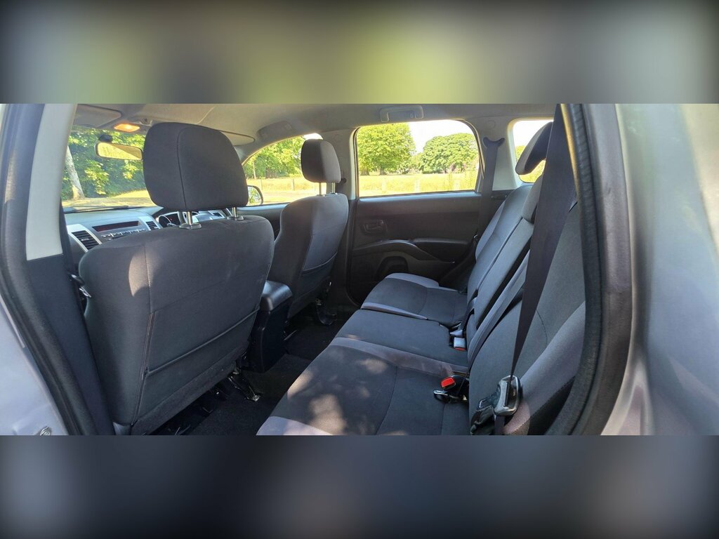 Mitsubishi Outlander 2.2 Di-d Gx3 Fwd Euro 5 Black #19