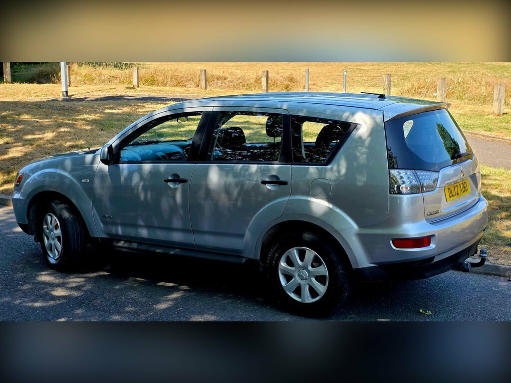 Mitsubishi Outlander 2.2 Di-d Gx3 Fwd Euro 5 Black #15