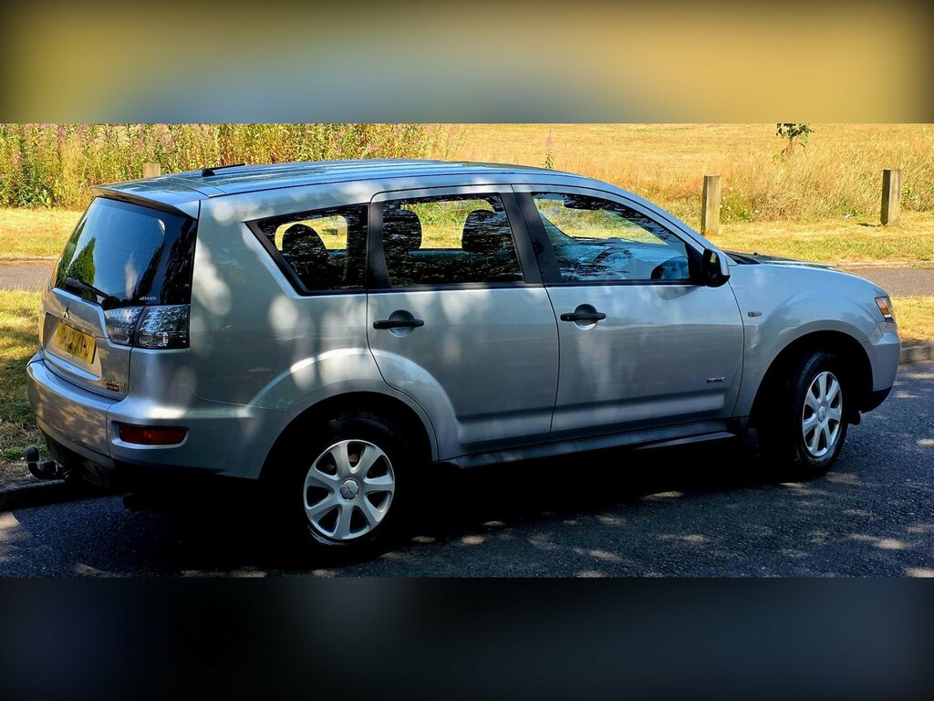 Mitsubishi Outlander 2.2 Di-d Gx2 4Wd Euro 5 Silver #6
