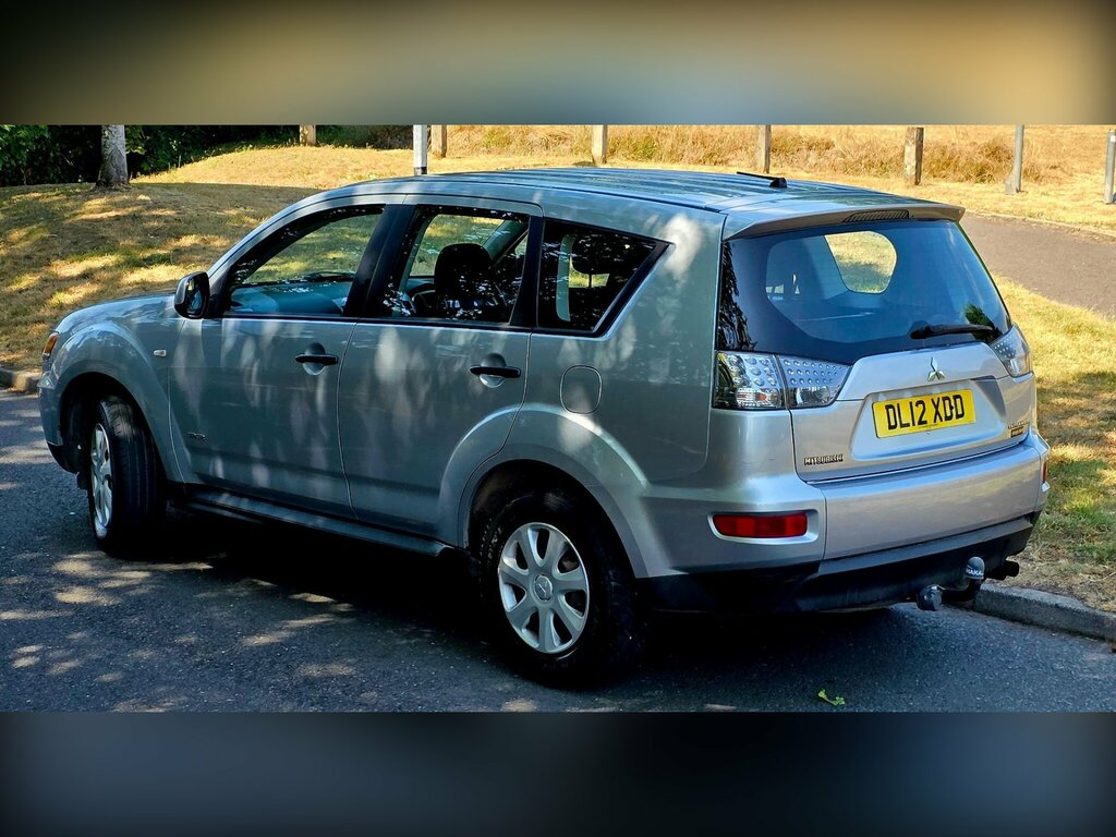 Mitsubishi Outlander 2.2 Di-d Gx3 Fwd Euro 5 Black #16