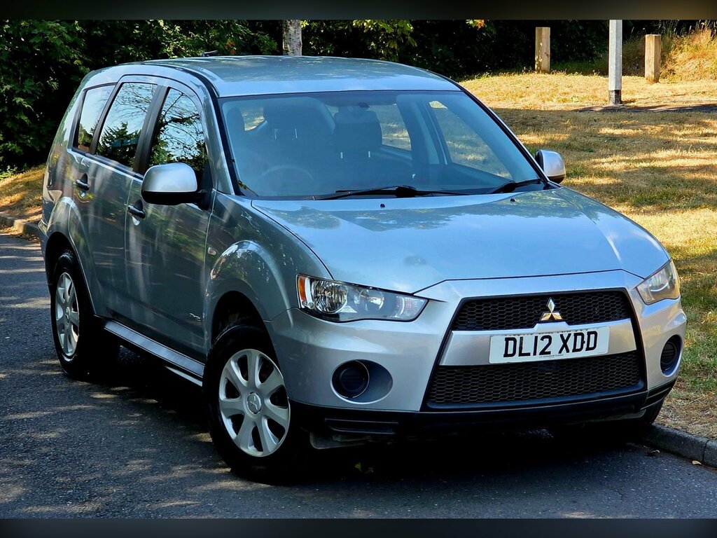 Mitsubishi Outlander 2.2 Di-d Gx2 4Wd Euro 5 Silver #3