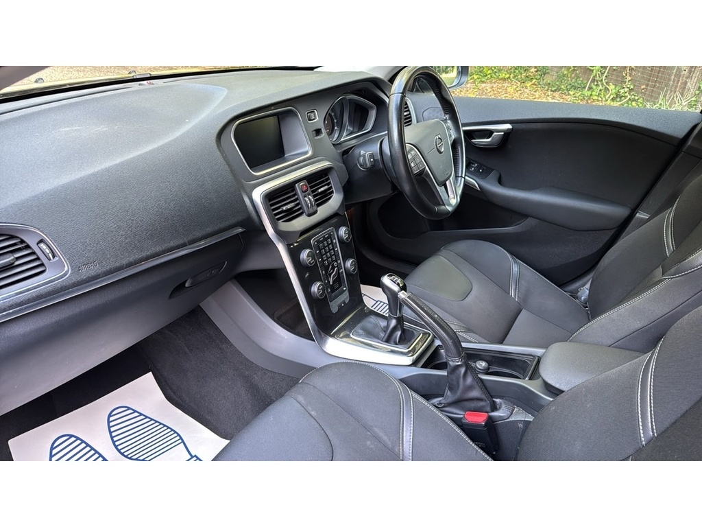 Volvo V40 121 Bhp T2 Momentum Rear Park Ass Silver #14