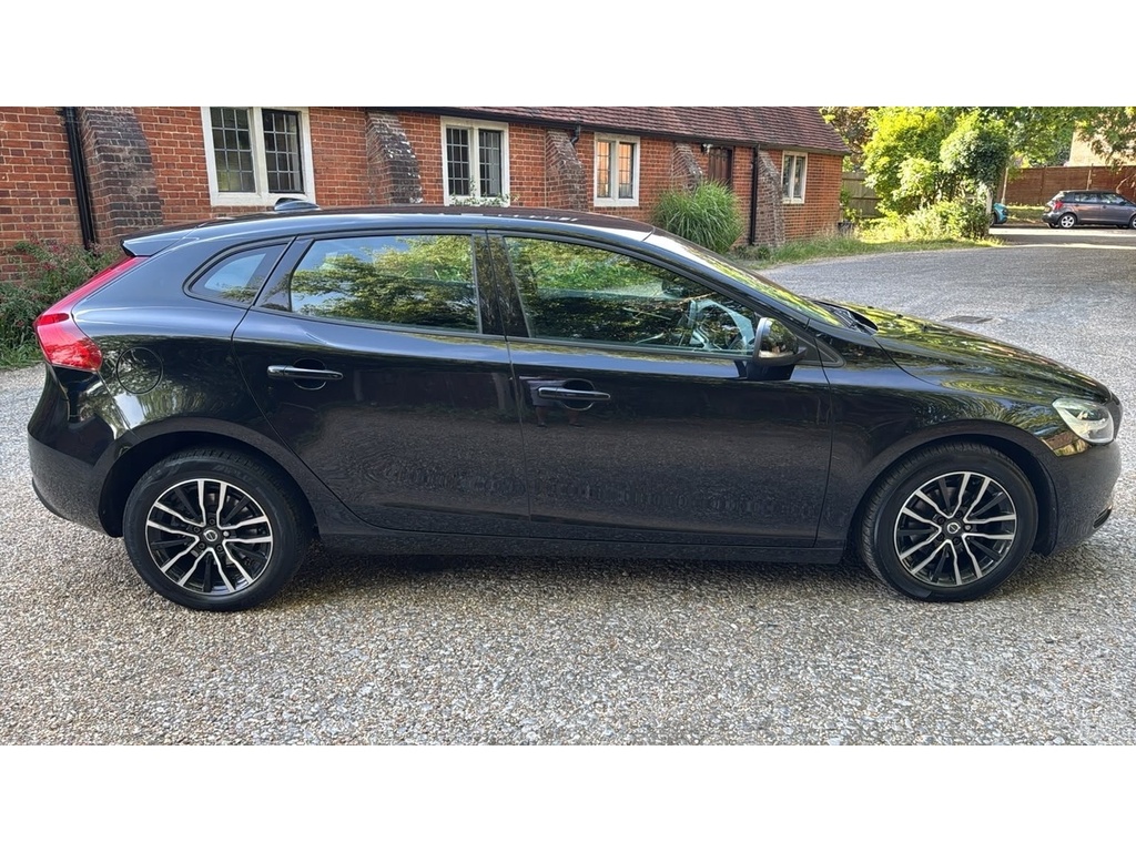 Volvo V40 121 Bhp T2 Momentum Rear Park Ass Silver #8