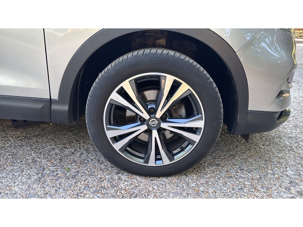 Nissan Qashqai 1.6 Dci Tekna 4Wd Euro 6 Ss Red #18