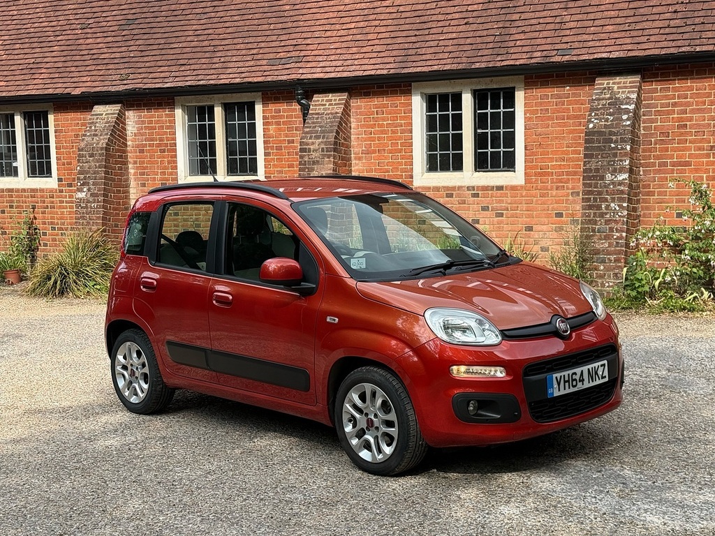 Fiat Panda 1.2 Lounge Hatchback Euro 6 69 Red #3