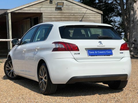 Peugeot 308 1.6 Bluehdi Allure White #6
