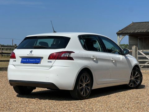 Peugeot 308 1.6 Bluehdi Allure White #4