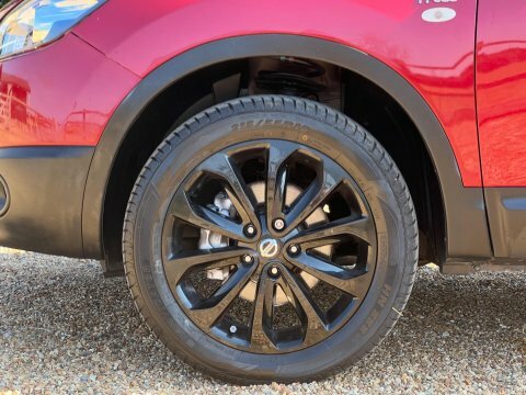 Nissan Qashqai 1.6 N-tec 2Wd Euro 5 Red #16