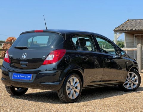 Vauxhall Corsa 1.4 16V Active Black #4