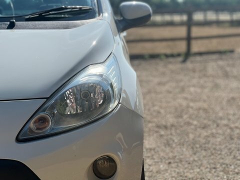 Ford KA Zetec Black #11