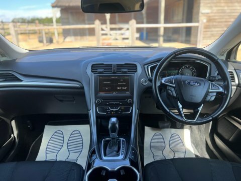 Ford Mondeo 2.0 Titanium 238 Bhp White #23