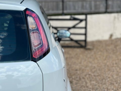 Fiat Punto 2013 13 1.2 White #15