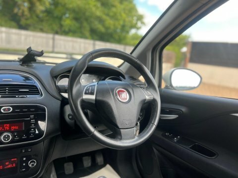 Fiat Punto 2013 13 1.2 White #25