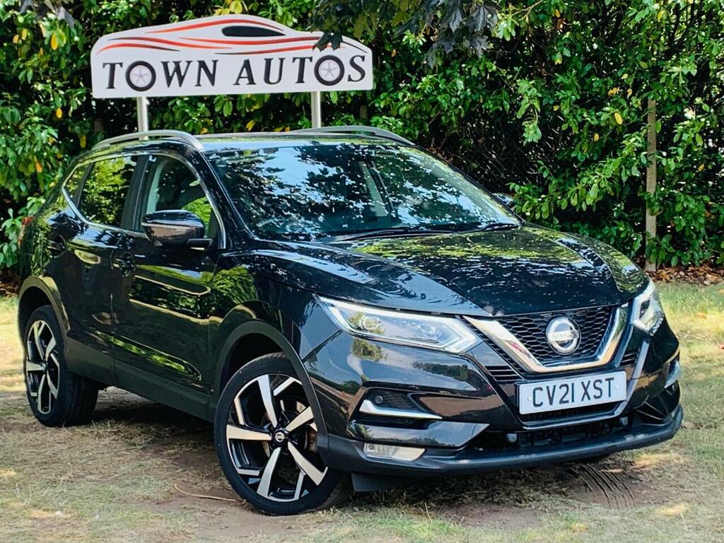 Nissan Qashqai 1.3 Dig-t N-motion Euro 6 Ss CV21XST Black #2