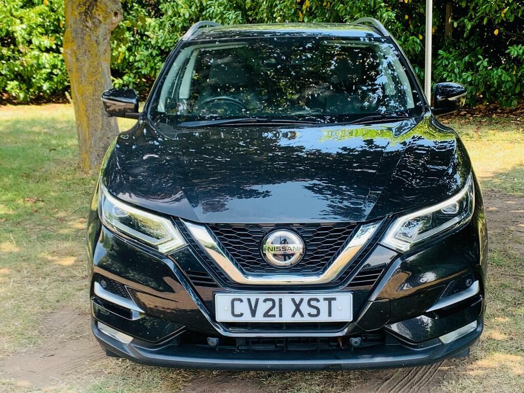 Nissan Qashqai 1.3 Dig-t N-motion Euro 6 Ss CV21XST Black #3