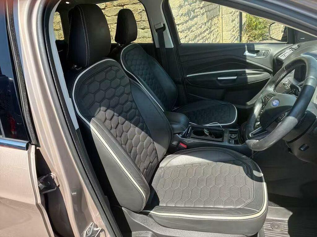 Ford Kuga 2.0 Tdci Vignale Powershift Awd Euro 6 Ss Brown #3