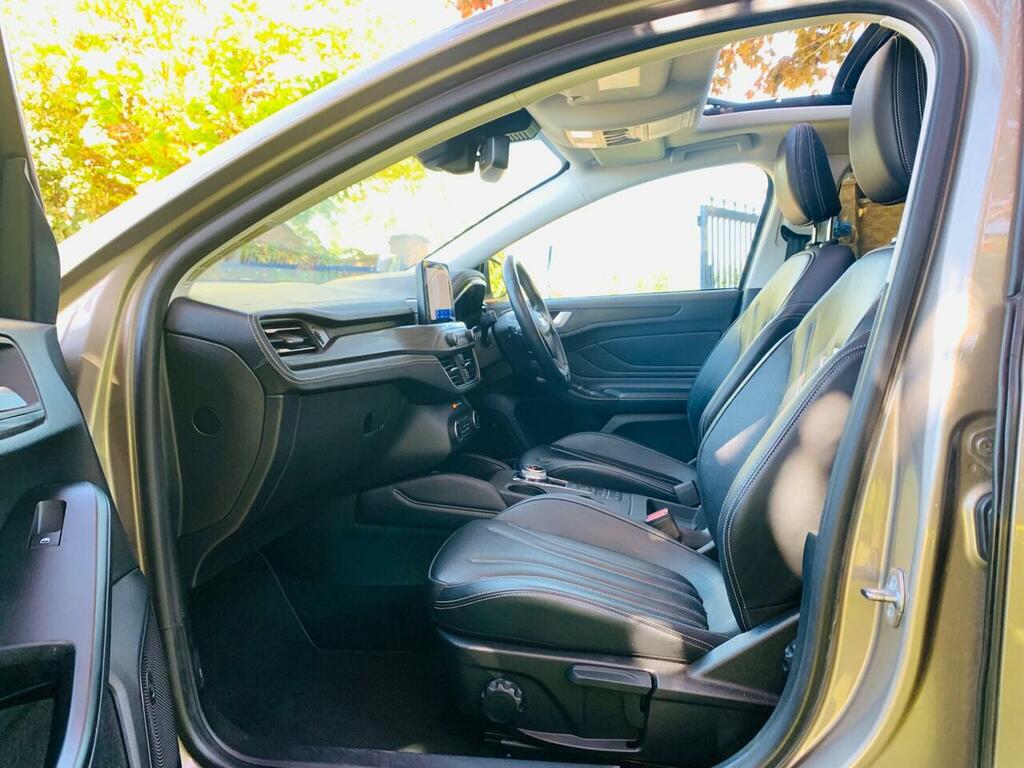 Ford Focus 1.0T Ecoboost Titanium Estate Euro Black #48