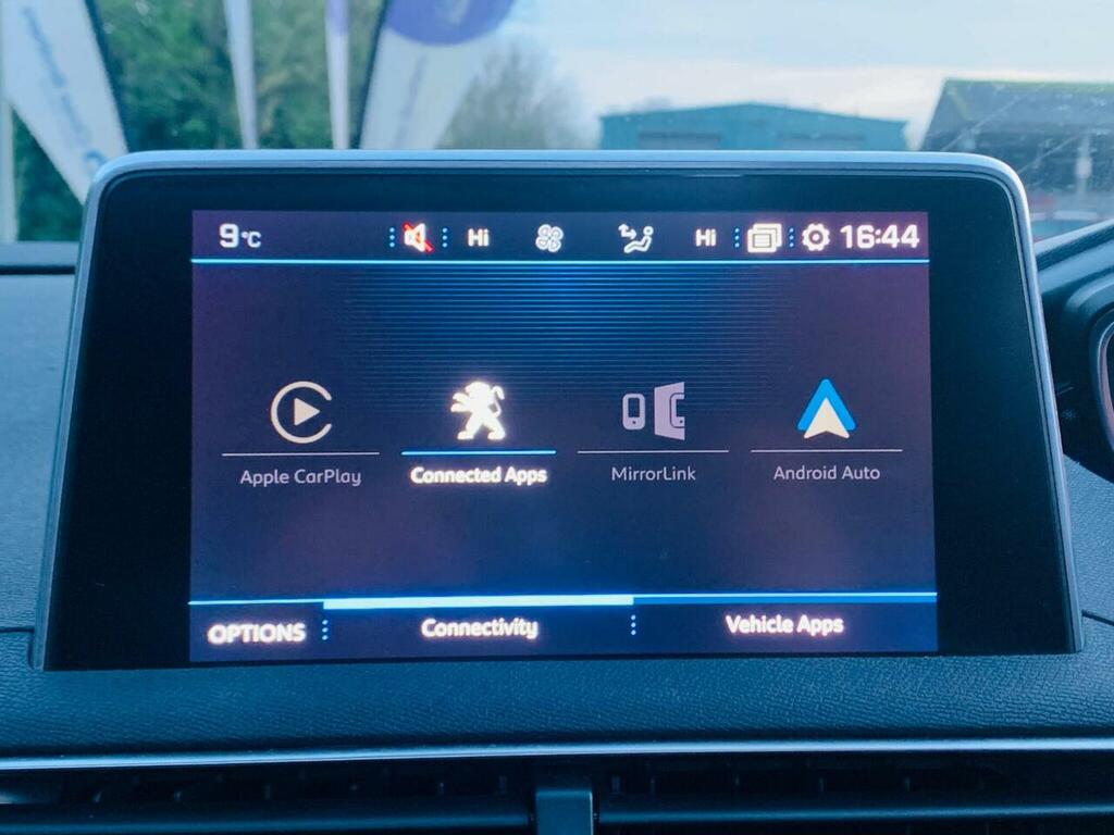 Peugeot 5008 1.2L Ss Gt Line Premium 130 Bhp White #24