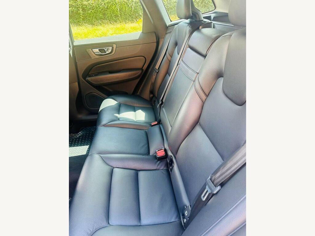 Volvo XC60 D4 190 R Design Nav Awd Geartronic 2017 White #8