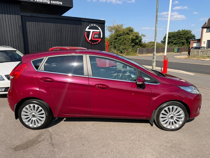 Ford Fiesta Only 21764 Miles Red #2