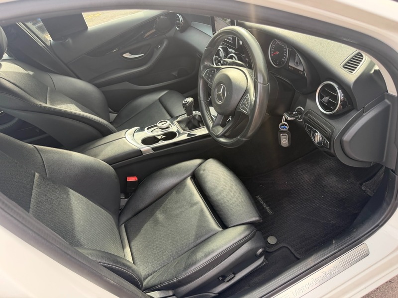 Mercedes-Benz C Class C220 D Se-6 Speed WD17ZTW White #4