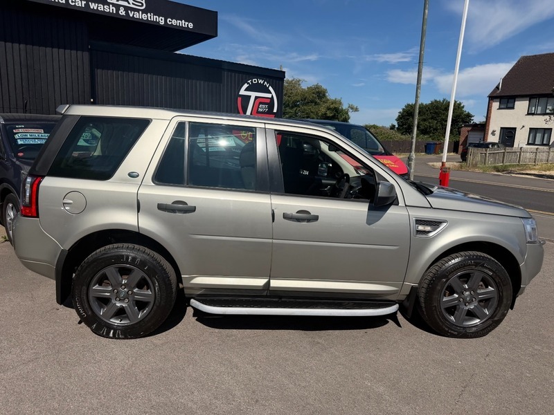 Land Rover Freelander Sd4 90915 Miles Gold #2