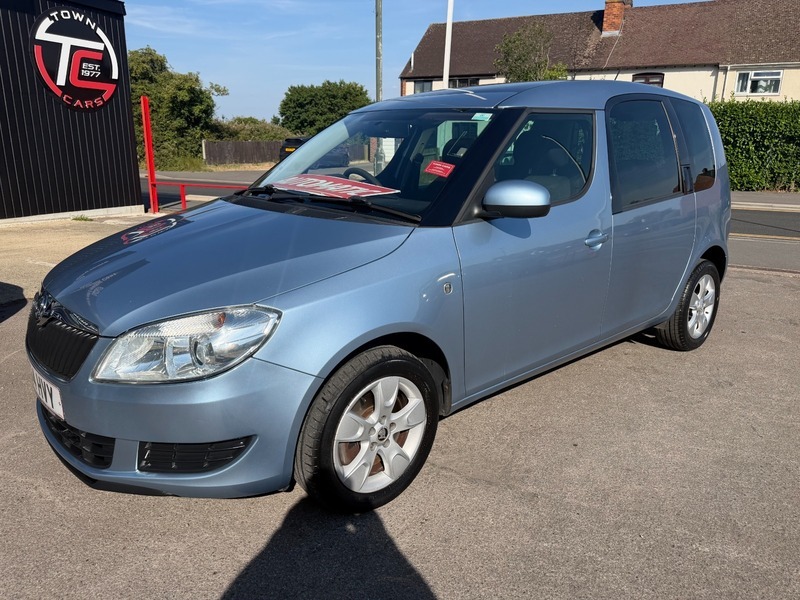 Skoda Roomster 1.6 Tdi Scout Euro 5 Red #27